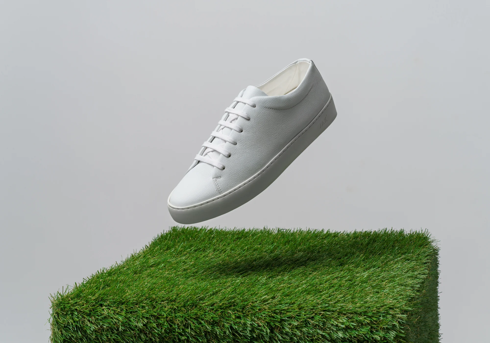 Royal Vegan AS White - Image 10